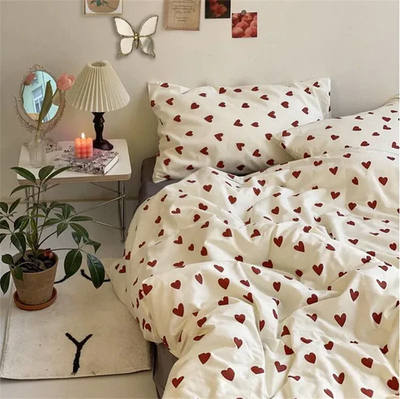 Classic Charm Red Hearts Bedding | Aesthetic Room Decor