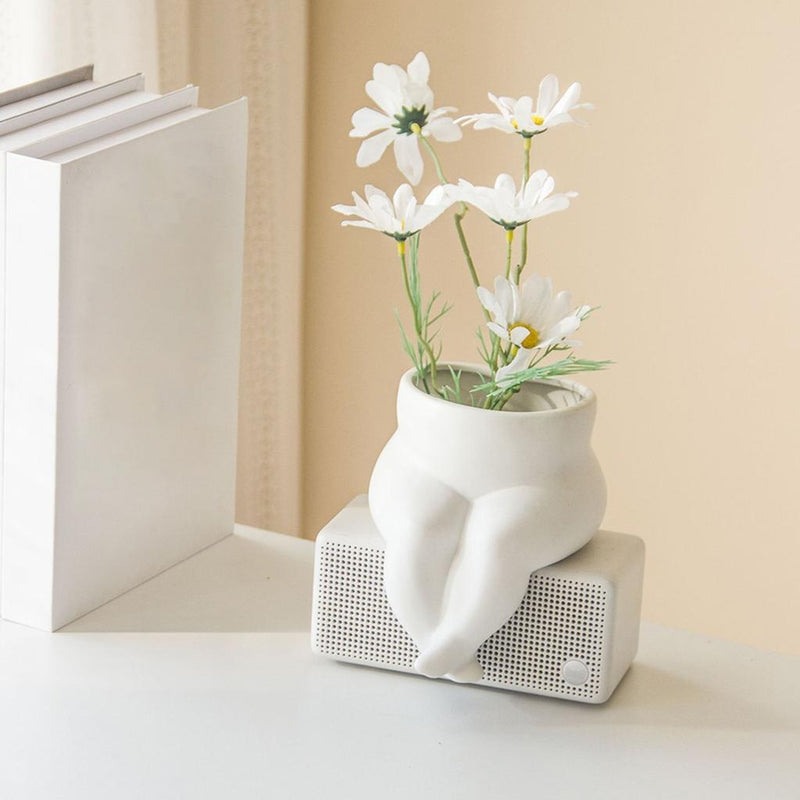 Sculptural Legs Vase | Aesthetic Room Accessories