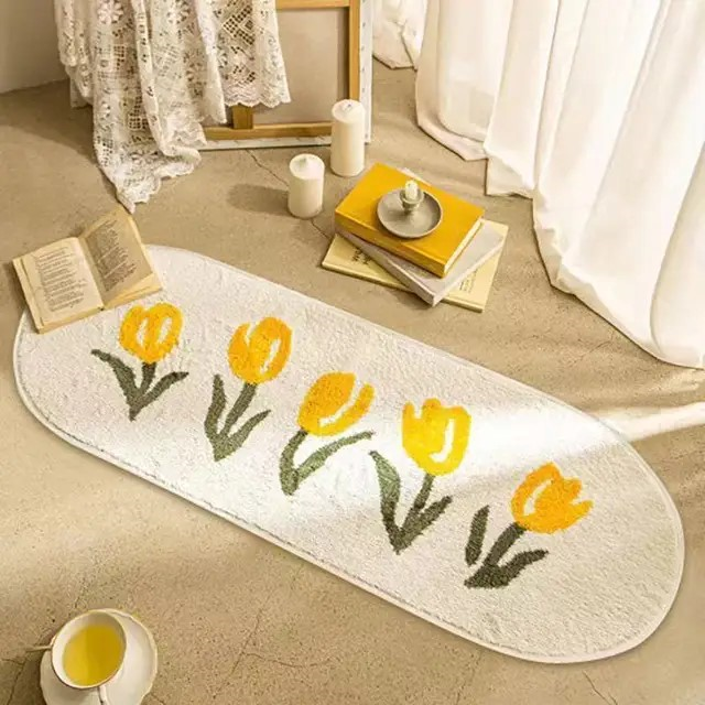 Bedside Tulip Rug | Aesthetic Rug