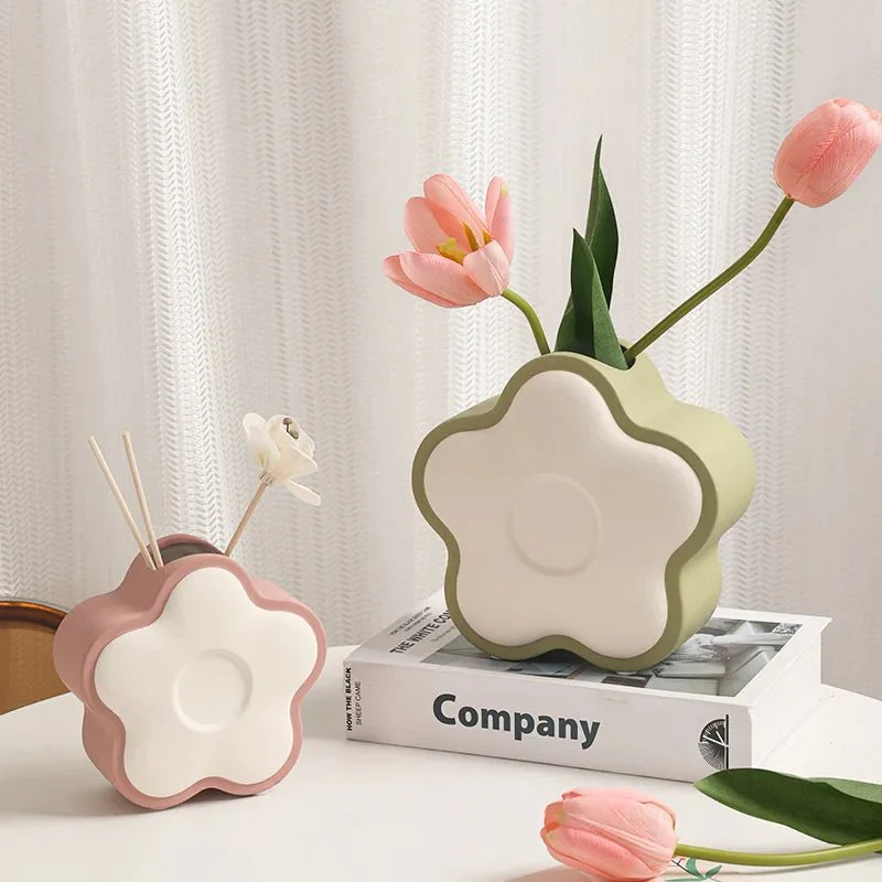 Daisy Flower Vase | Aesthetic Room Decor