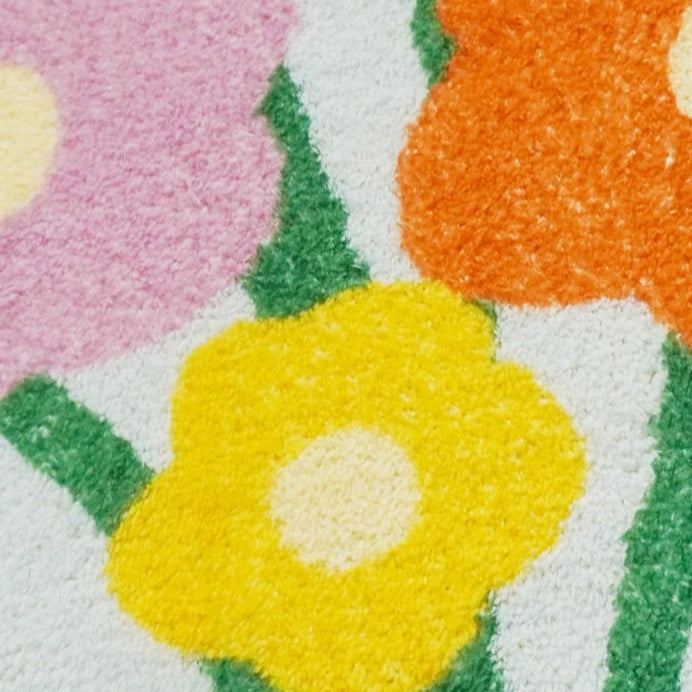 Preppy Daisy Flower Rug | Aesthetic Rug