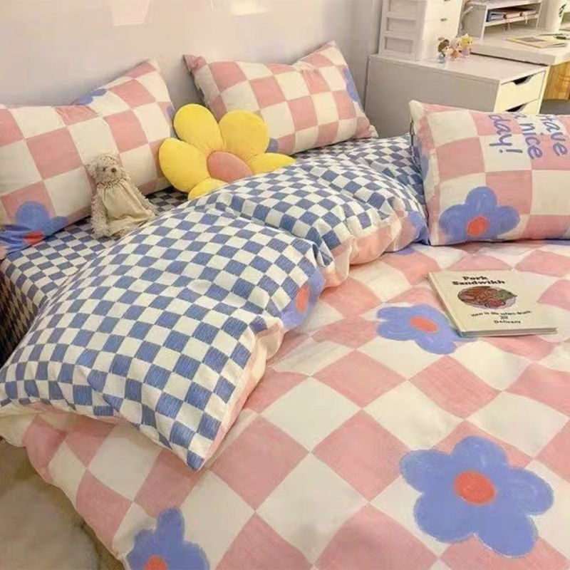 Checkered Girl Bedding Set | Aesthetic Bedding Set