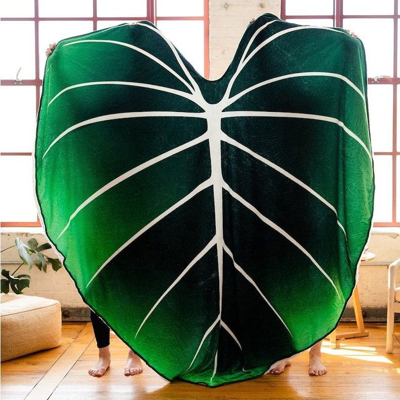 Green Leaf Blanket