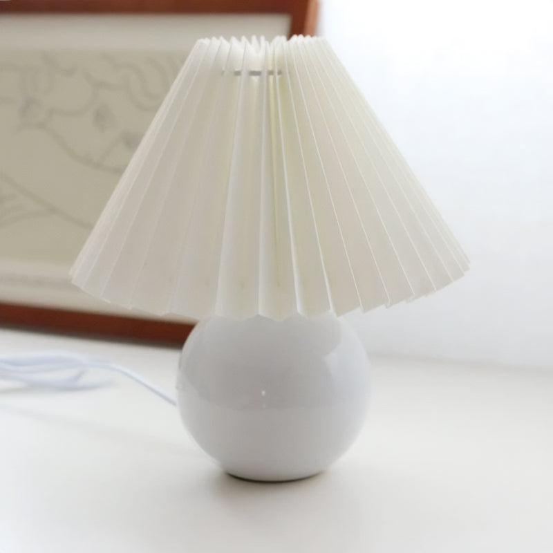 Pleated Bedside Lamp - white